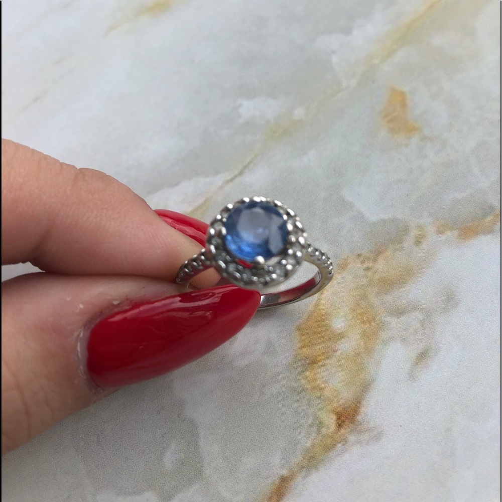 Diamond ring